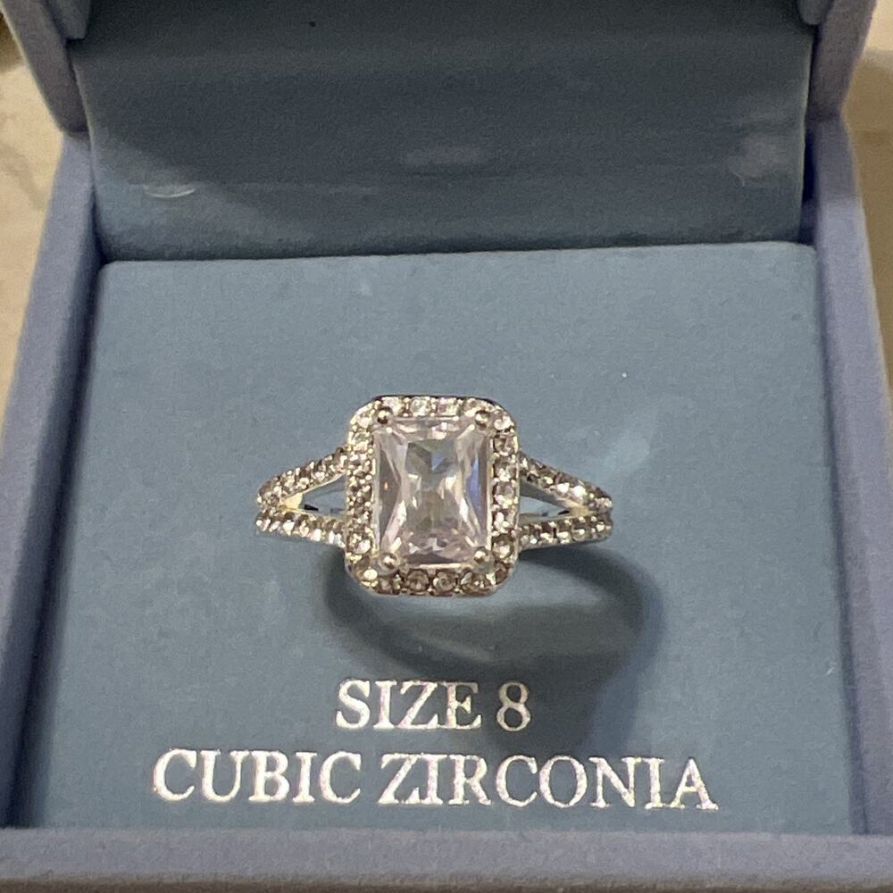 VTG Danecraft Fine Silver Plate Cubic Zirconia Engagement Ring Size 8